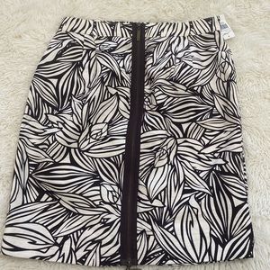 ABS Essentials Espresso and Creme Zip Skirt- NWT